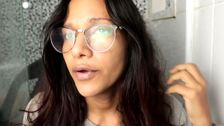 Anne Michelle Using Anal Plug