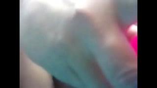 BBW Vibe In The Pool