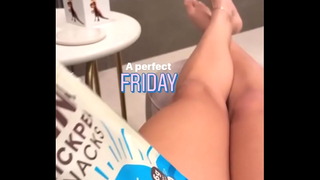 Feet Mia