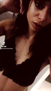 A young French girl sways wildly on tiktok